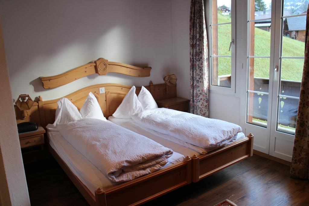Hotel Sonnenberg Grindelwald Room photo
